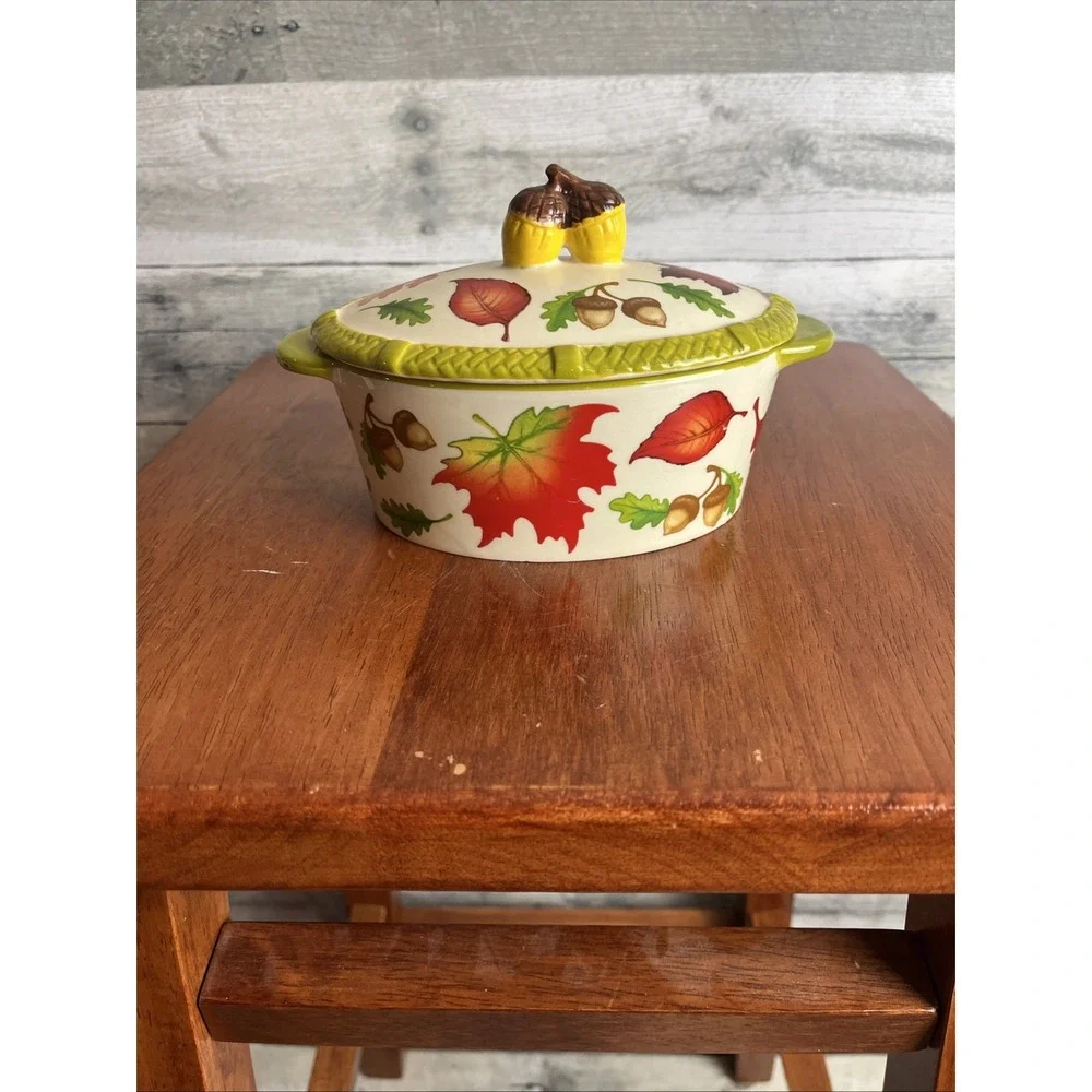 Temptations by Tara Fall Harvest Stoneware Bowl with Lid New 16 oz Ppp-LD-301394